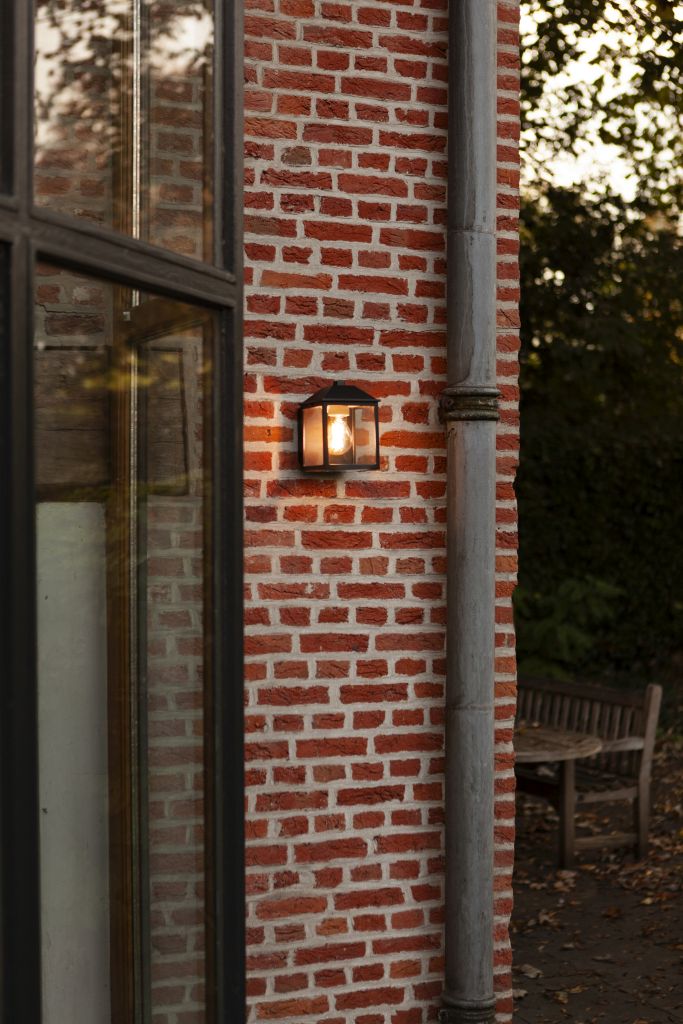 The SPIRE outdoor wall light - E27 - LAMPADINA NON INCLUSA