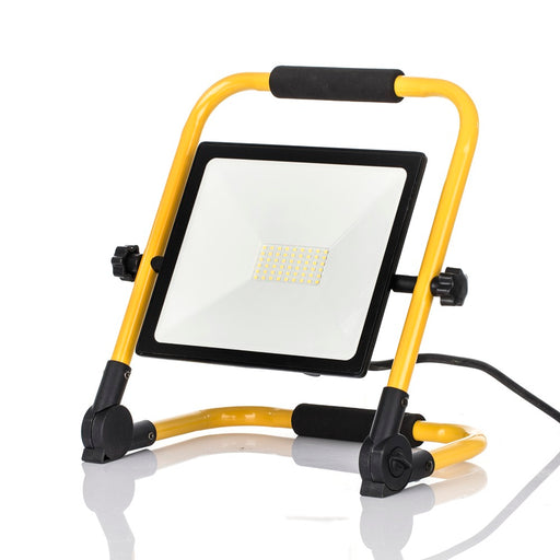 PROIETTORE LED TERMINUS CANTIERE 100W 8000LM C/PIEDISTALLO CAVO MT.1,5 - ElettroWatt.eu