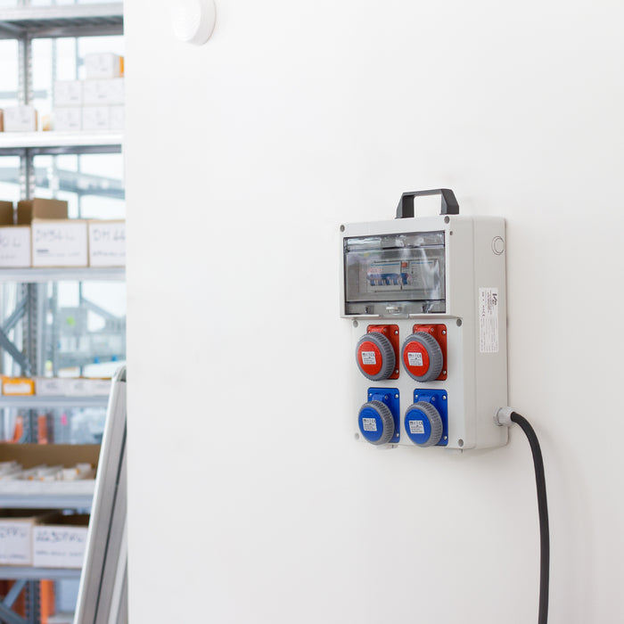QUADRO ELETTRICO DA CANTIERE ASC 220V MONOFASE CON 4 PRESE IP67 DA 16A - ElettroWatt.eu